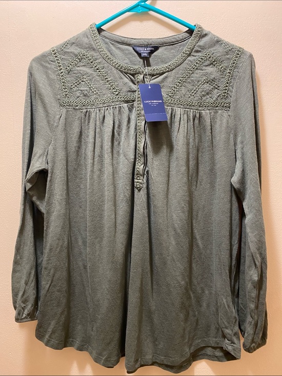 Lucky Brand Tops - Lucky Brand Olive Embroidered Yoke 3/4 Sleeve Tunic Large NWT Collegiate Office